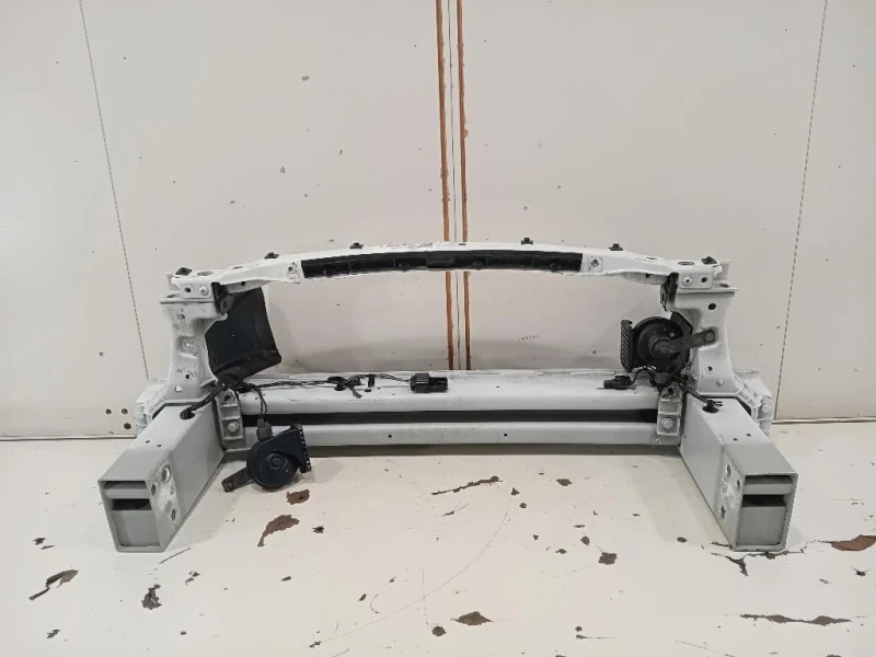 Rivestimento Frontale ANT GX73-17859-AD Jaguar XE 2015