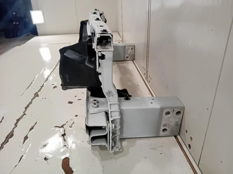 Rivestimento Frontale ANT GX73-17859-AD Jaguar XE 2015