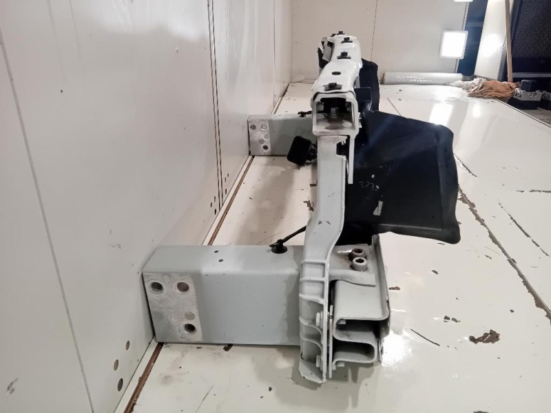 Rivestimento Frontale ANT GX73-17859-AD Jaguar XE 2015