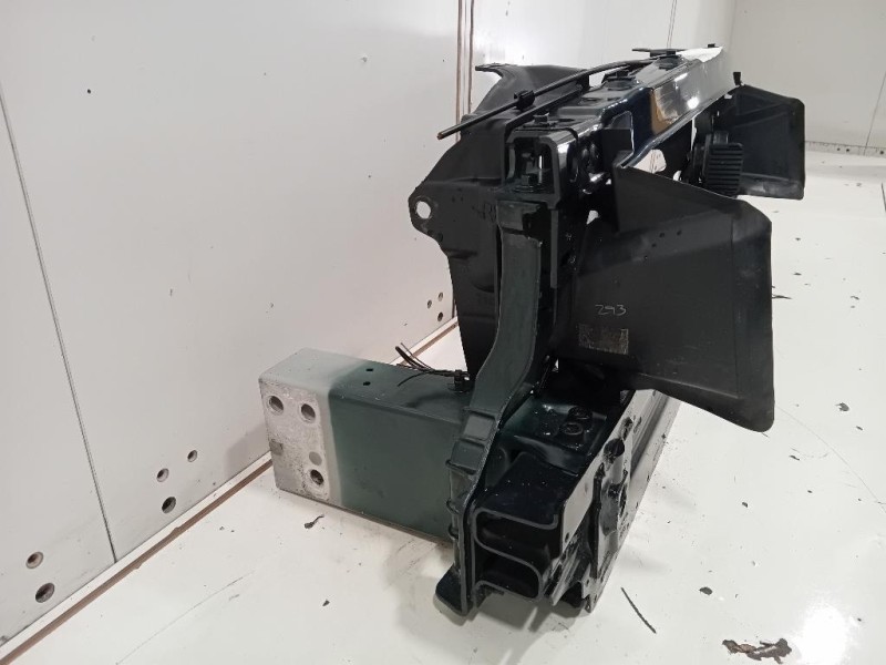 Rivestimento Frontale ANT GX73-17859-AD Jaguar XE 2015