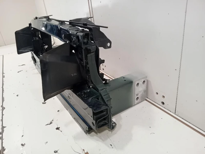 Rivestimento Frontale ANT GX73-17859-AD Jaguar XE 2015