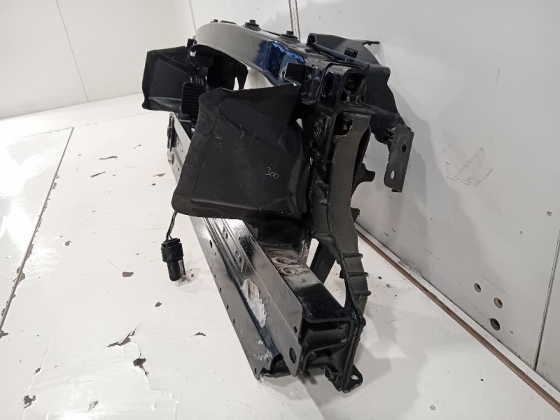 Rivestimento Frontale ANT GX73-10005-AJ Jaguar XE 2015