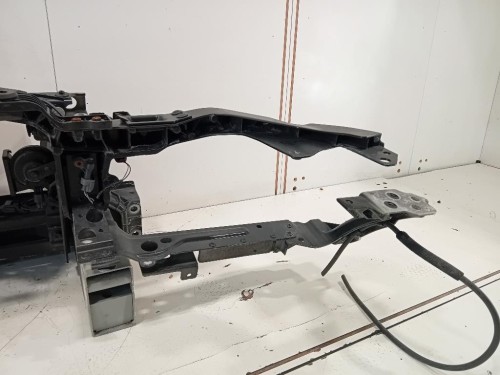 Rivestimento Frontale ANT GX73-13N079-A Jaguar XE 2015