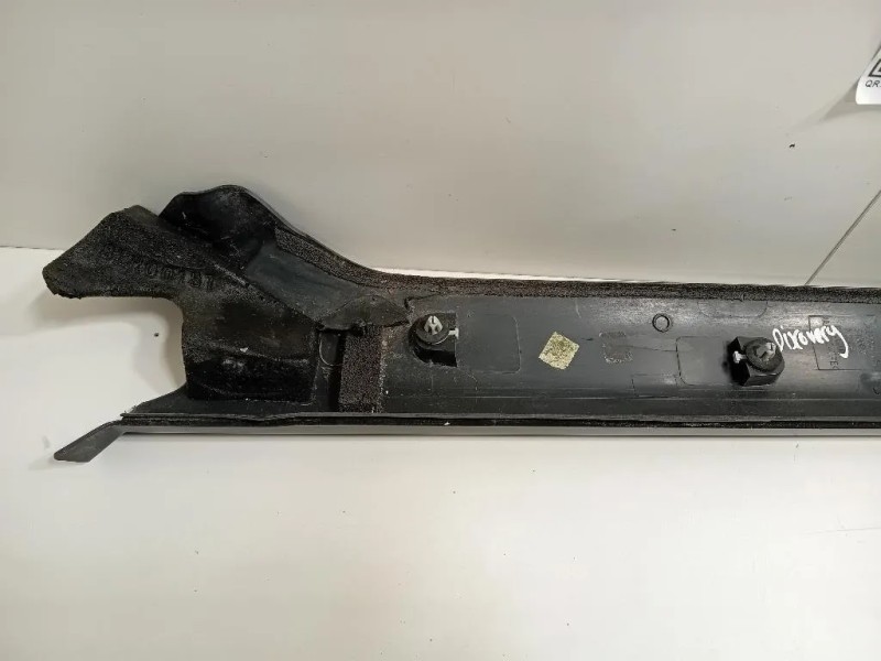 Modanatura Adesiva Montante Centrale SX DCB000155 Land Rover Discovery IV 2010