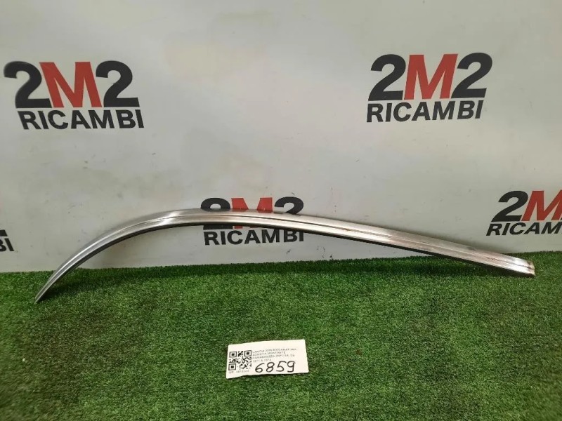 Modanatura Adesiva Montante Parabrezza INF SX  Lancia 2000