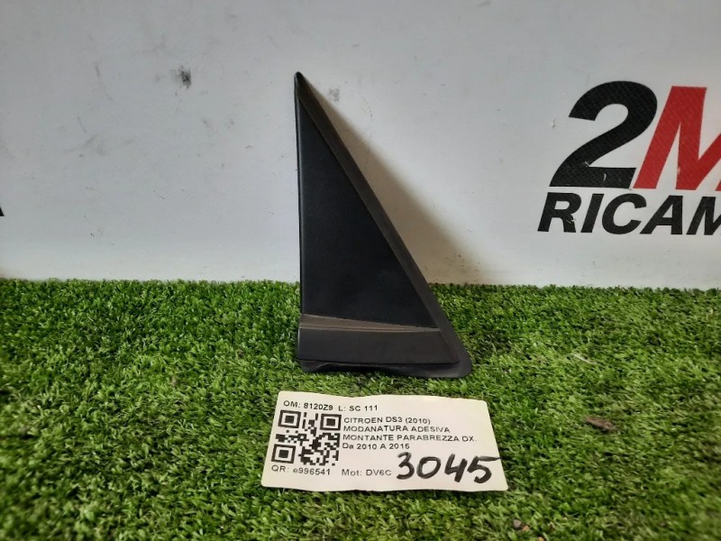 Modanatura Adesiva Montante Parabrezza DX 8120Z9 DX Citroen DS3 2010