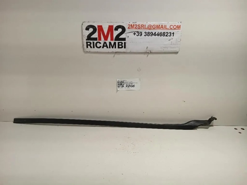 Modanatura Adesiva Montante Parabrezza DX GX73-025A52-A Jaguar XE 2015