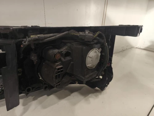 Rivestimento Frontale ANT LR054853 COMPETO Land Rover Discovery III 2005