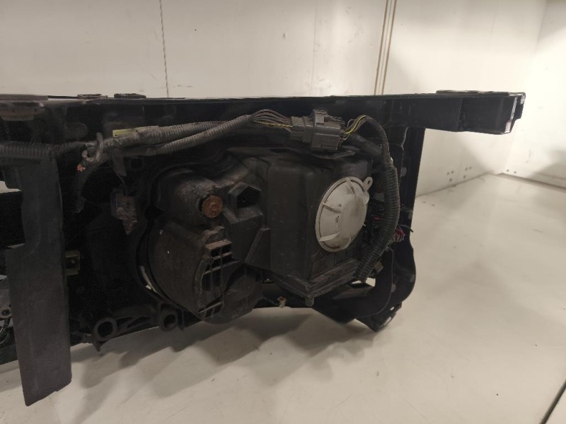 Rivestimento Frontale ANT LR054853 COMPETO Land Rover Discovery III 2005