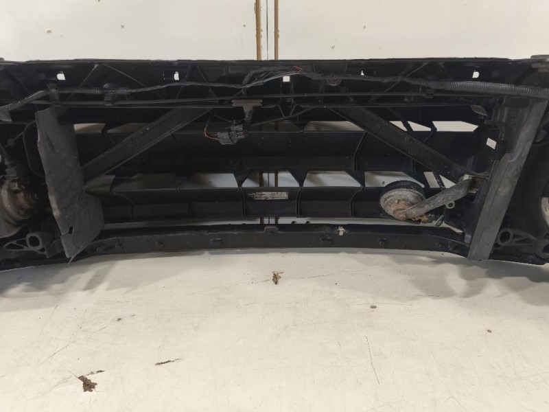 Rivestimento Frontale ANT LR054853 COMPETO Land Rover Discovery III 2005