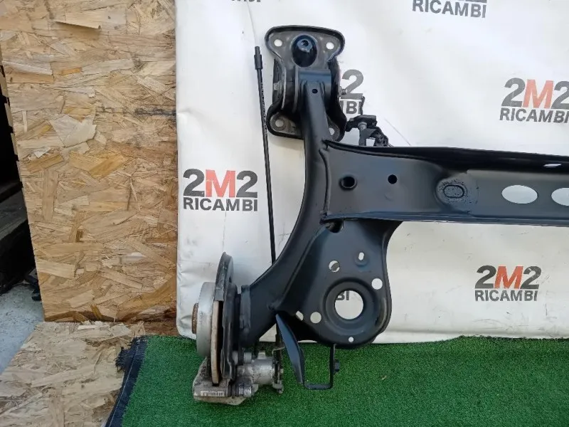 Assale POST 2581432 Ford KUGA III 2020