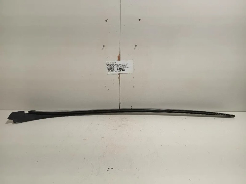 Modanatura Adesiva Montante Parabrezza DX A2126901082 Mercedes Classe GLE W166 2015