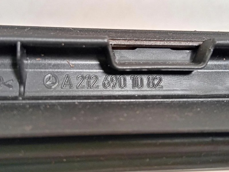 Modanatura Adesiva Montante Parabrezza DX A2126901082 Mercedes Classe GLE W166 2015