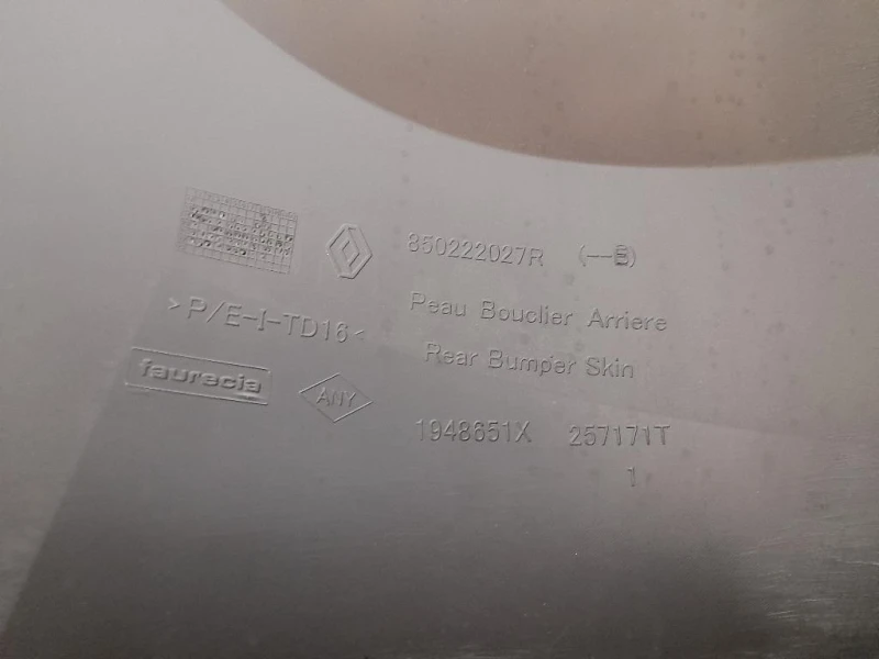 Paraurti POST 850222027R Dacia Duster II 2018