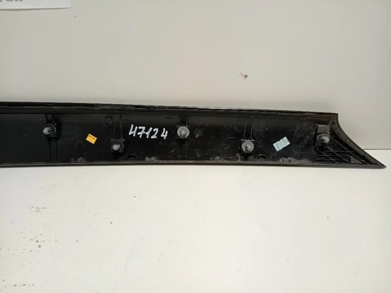 Modanatura Adesiva Montante Parabrezza DX 79220-35010 Ssangyong Tivoli 2015