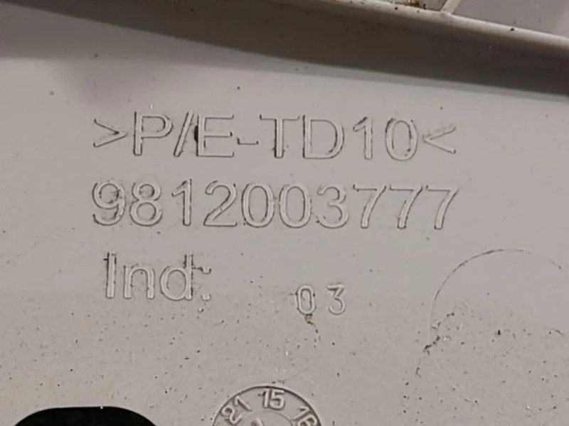 Modanatura Adesiva Montante Parabrezza SX 9812003777 Citroen C3 III 2016