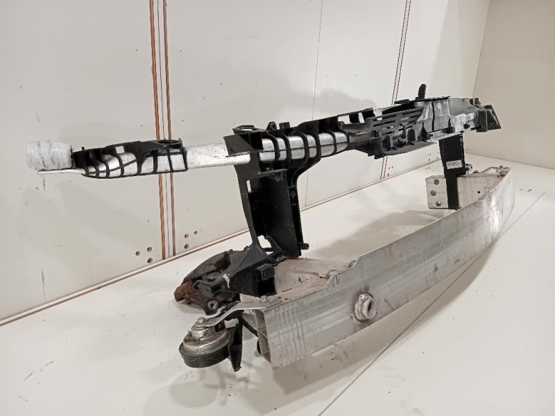 Rivestimento Frontale ANT A2466200195 W246 Mercedes Classe A W176 2013