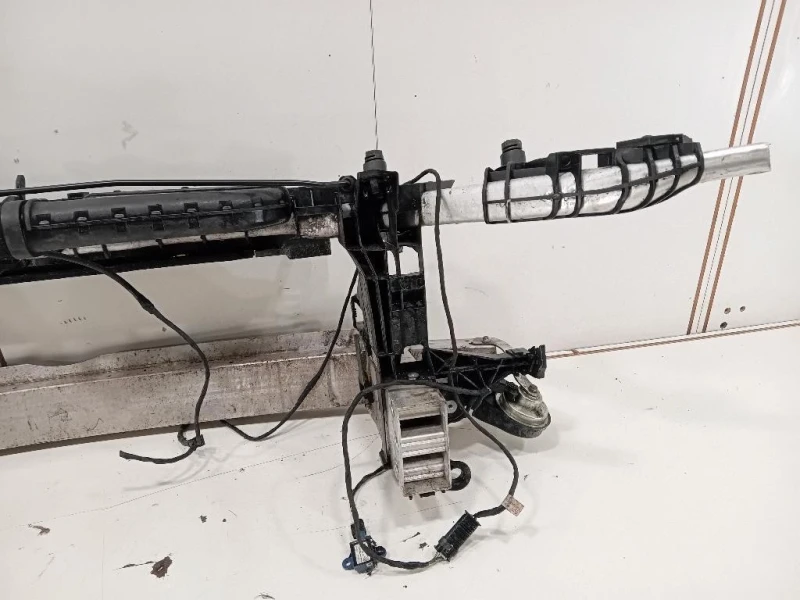 Rivestimento Frontale ANT A2466200315 Mercedes Classe A W176 2013