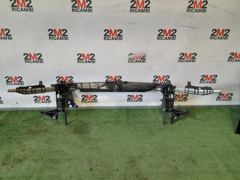 Rivestimento Frontale ANT A2466200234 Mercedes Classe A W176 2015