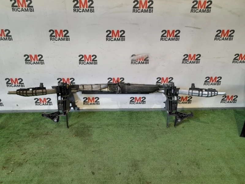 Rivestimento Frontale ANT A2466200234 Mercedes Classe A W176 2015