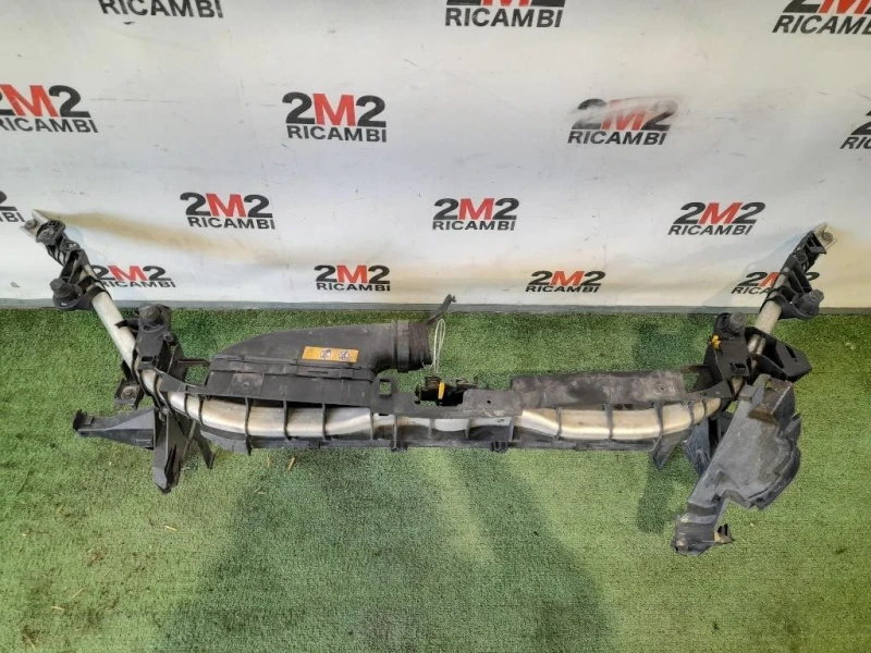 Rivestimento Frontale ANT A2466200234 Mercedes Classe A W176 2015