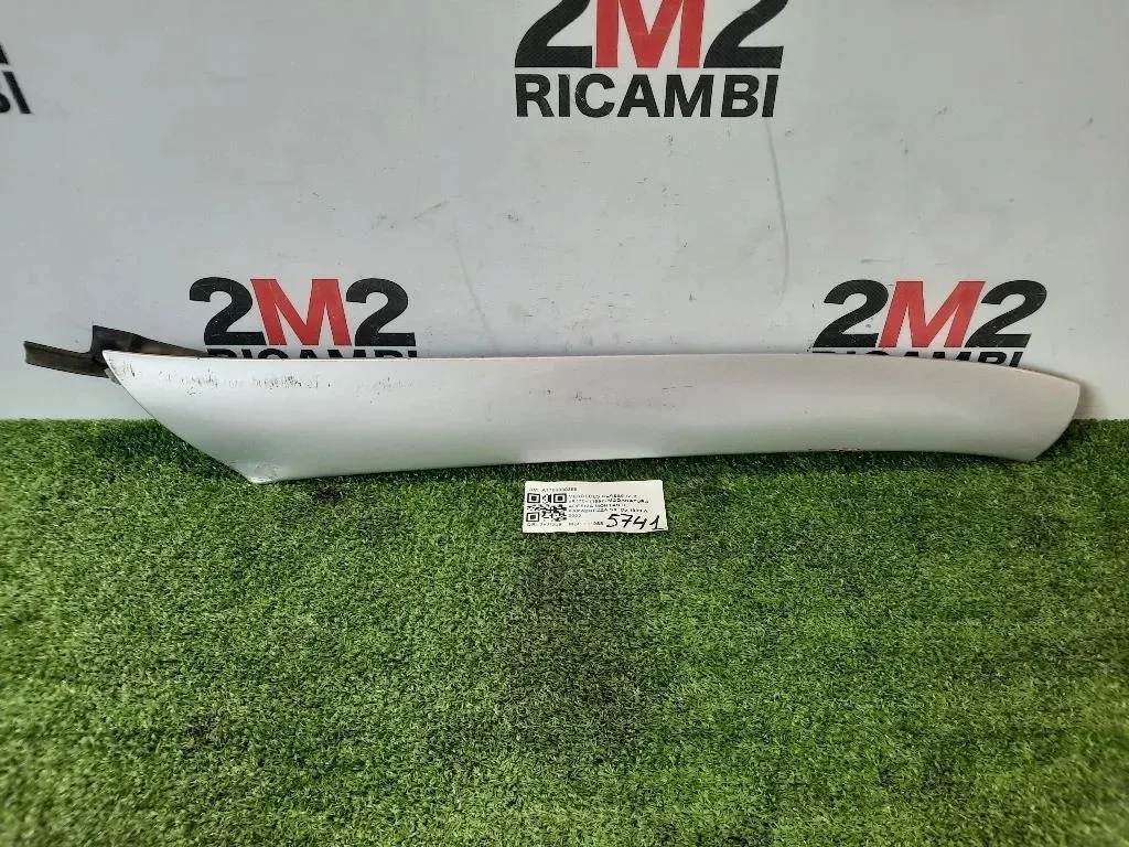 Modanatura Adesiva Montante Parabrezza SX A1706980398 Mercedes Classe SLK R170 1997