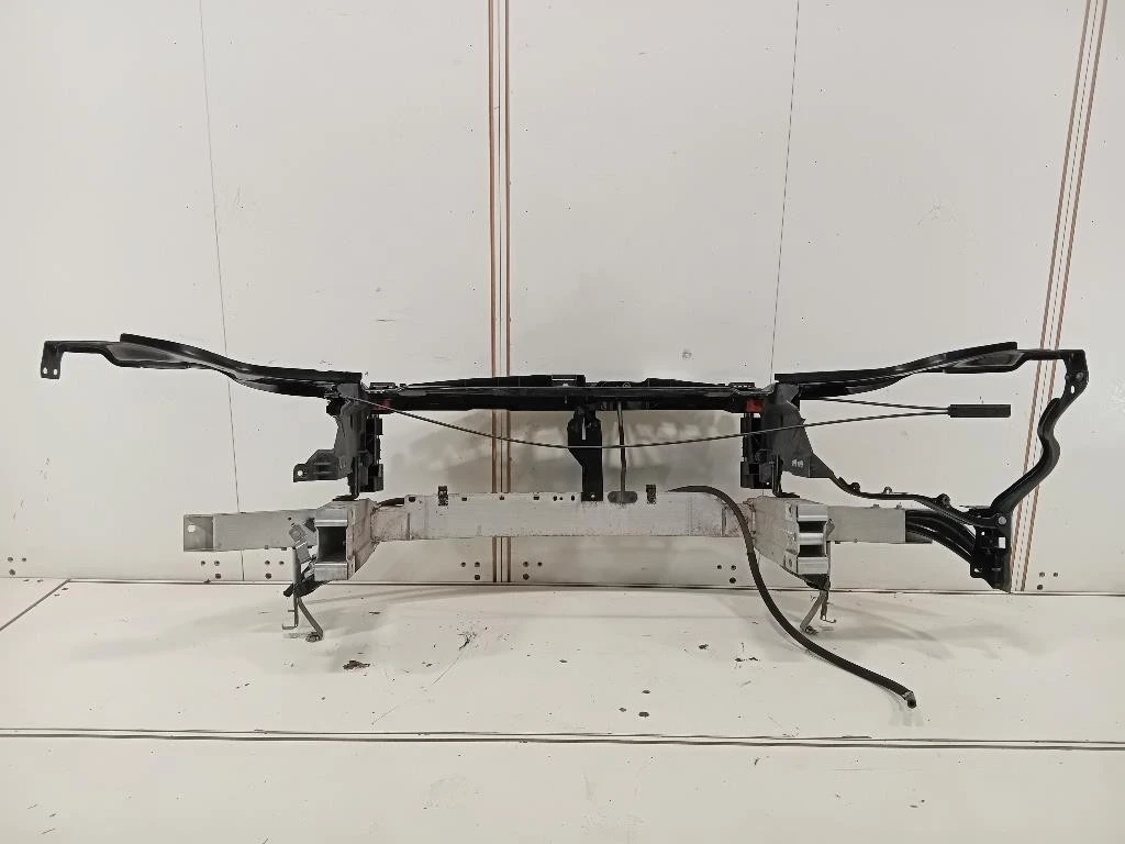 Rivestimento Frontale ANT RIVESTIMENTO FRONTALE ANT Mercedes Classe E W212 2013