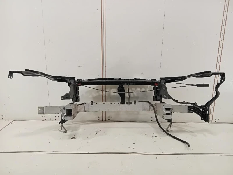 Rivestimento Frontale ANT RIVESTIMENTO FRONTALE ANT Mercedes Classe E W212 2013