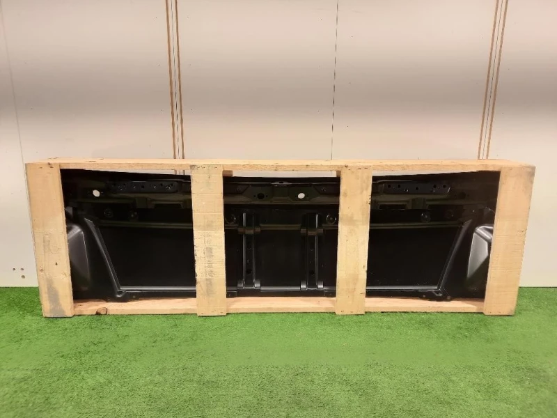 Rivestimento Frontale ANT 61200-MB430 Nissan Cabstar F24M 2014