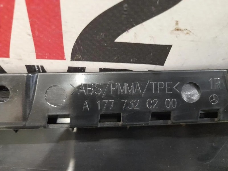 Modanatura Adesiva Porta ANT DX A1777220200 Mercedes Classe A W177 2018