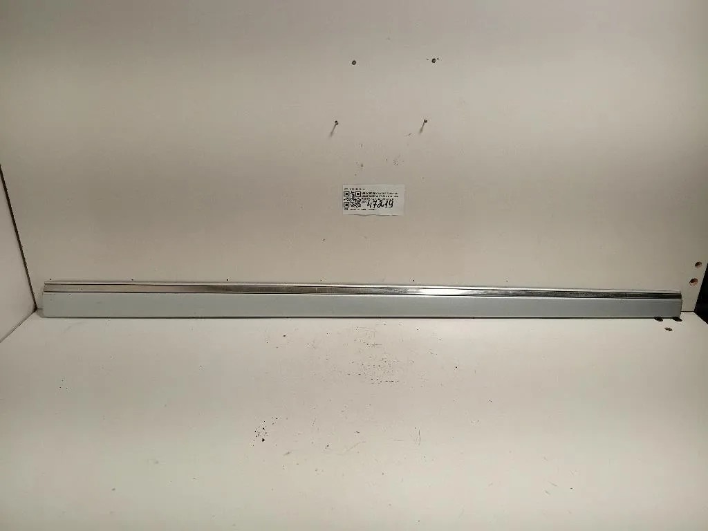 Modanatura Adesiva Porta ANT DX A2116902062 Mercedes Classe E W211 2002