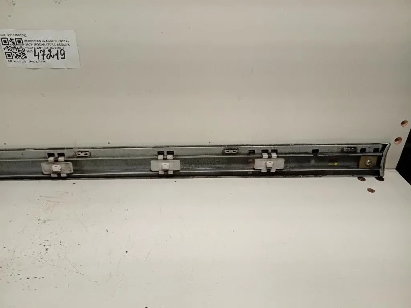 Modanatura Adesiva Porta ANT DX A2116902062 Mercedes Classe E W211 2002