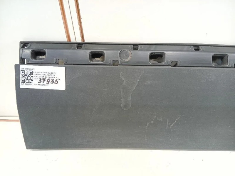 Modanatura Adesiva Porta ANT DX 9811404077 Peugeot 5008 II 2017