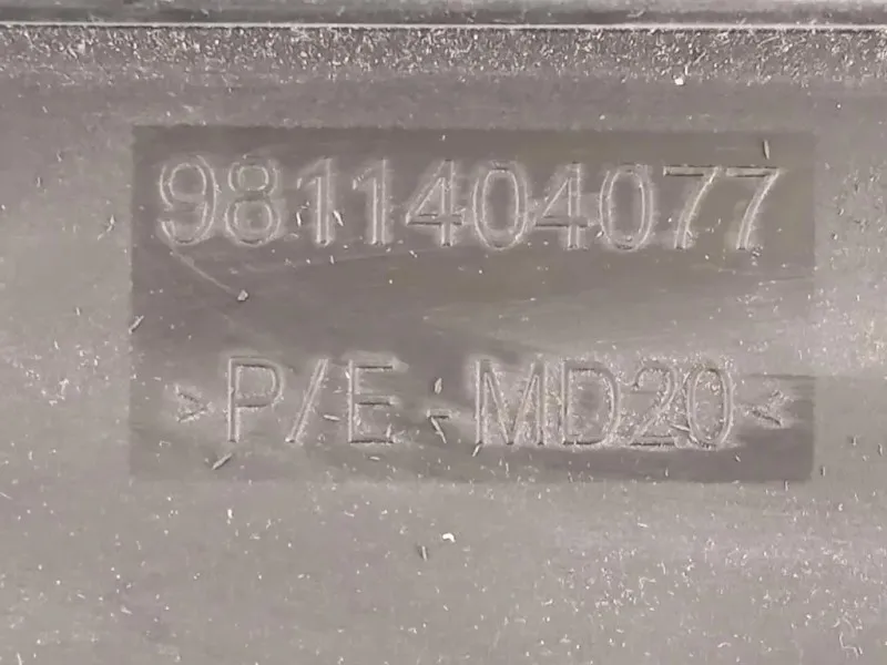 Modanatura Adesiva Porta ANT DX 9811404077 Peugeot 5008 II 2017