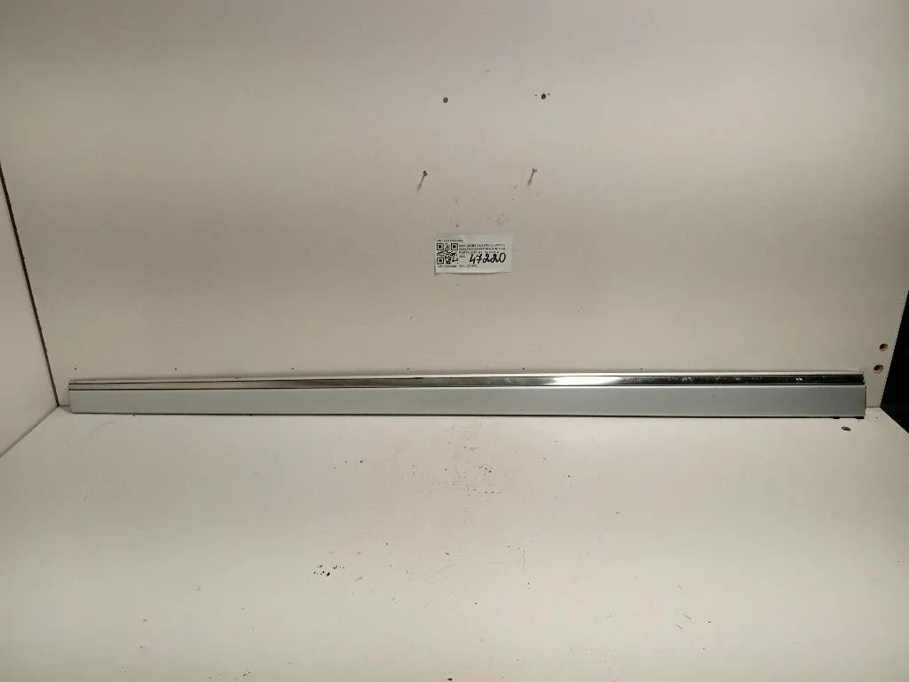 Modanatura Adesiva Porta ANT SX A2116901962 Mercedes Classe E W211 2002