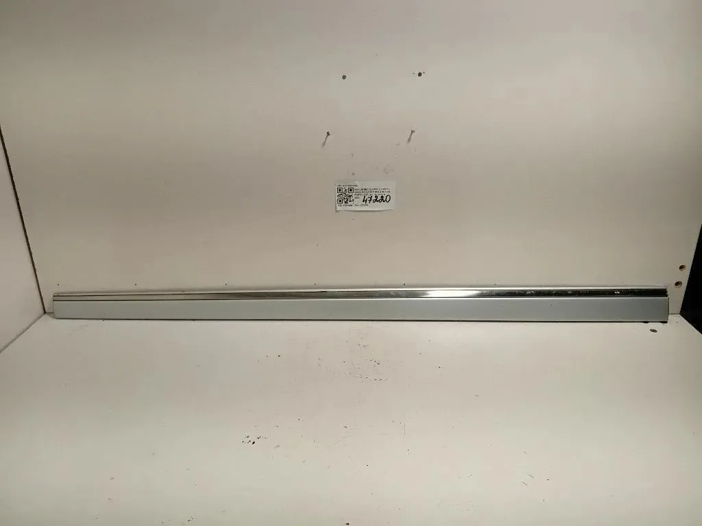 Modanatura Adesiva Porta ANT SX A2116901962 Mercedes Classe E W211 2002