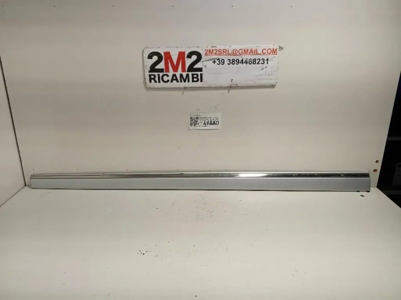 Modanatura Adesiva Porta ANT SX A2116901962 Mercedes Classe E W211 2002