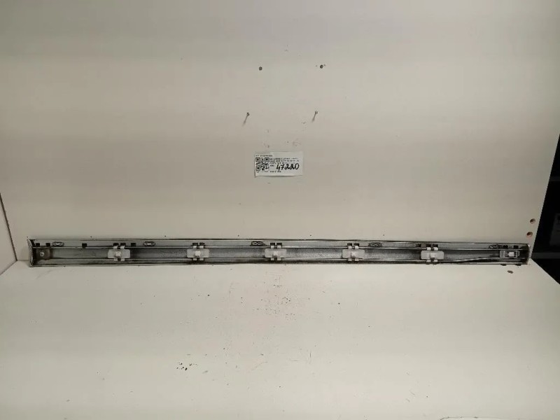 Modanatura Adesiva Porta ANT SX A2116901962 Mercedes Classe E W211 2002