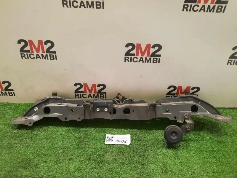 Rivestimento Frontale ANT Toyota Yaris IV 2014