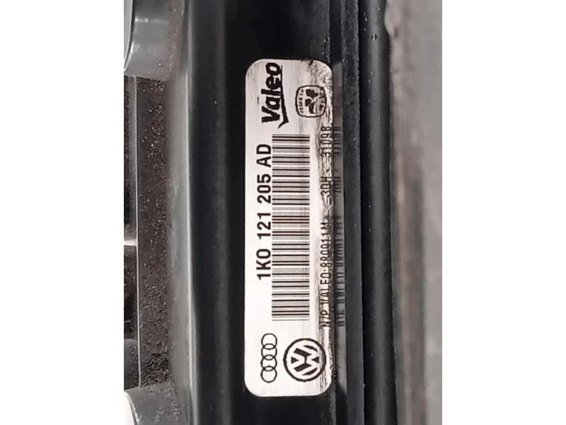 Rivestimento Frontale ANT 1K0 121 205 AD Volkswagen GOLF V 2004