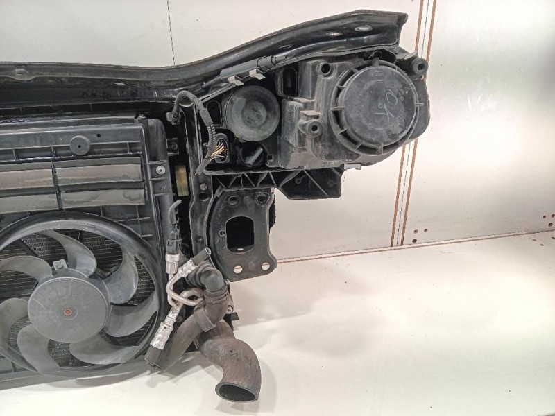 Rivestimento Frontale ANT 1K0 121 205 AD Volkswagen GOLF V 2004