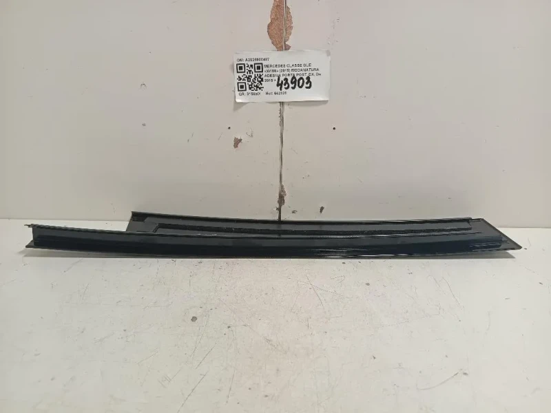 Modanatura Adesiva Porta POST DX A2926900487 Mercedes Classe GLE W166 2015