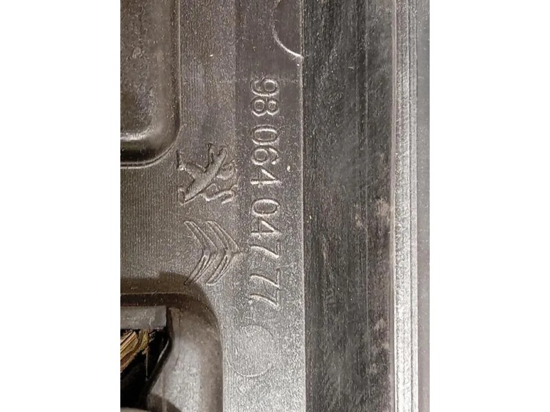 Modanatura Adesiva Porta POST DX 9806404777 Peugeot 2008 I 2016