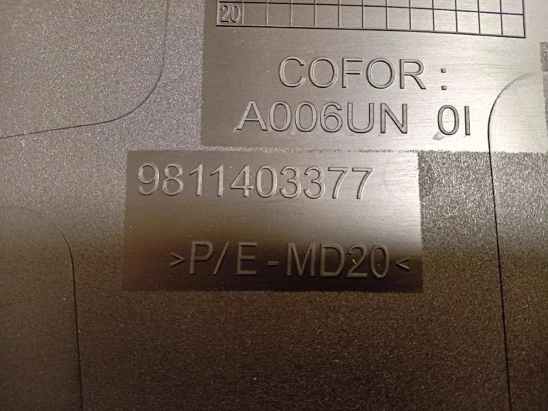 Modanatura Adesiva Porta POST DX 9811404377 Peugeot 3008 II 2016