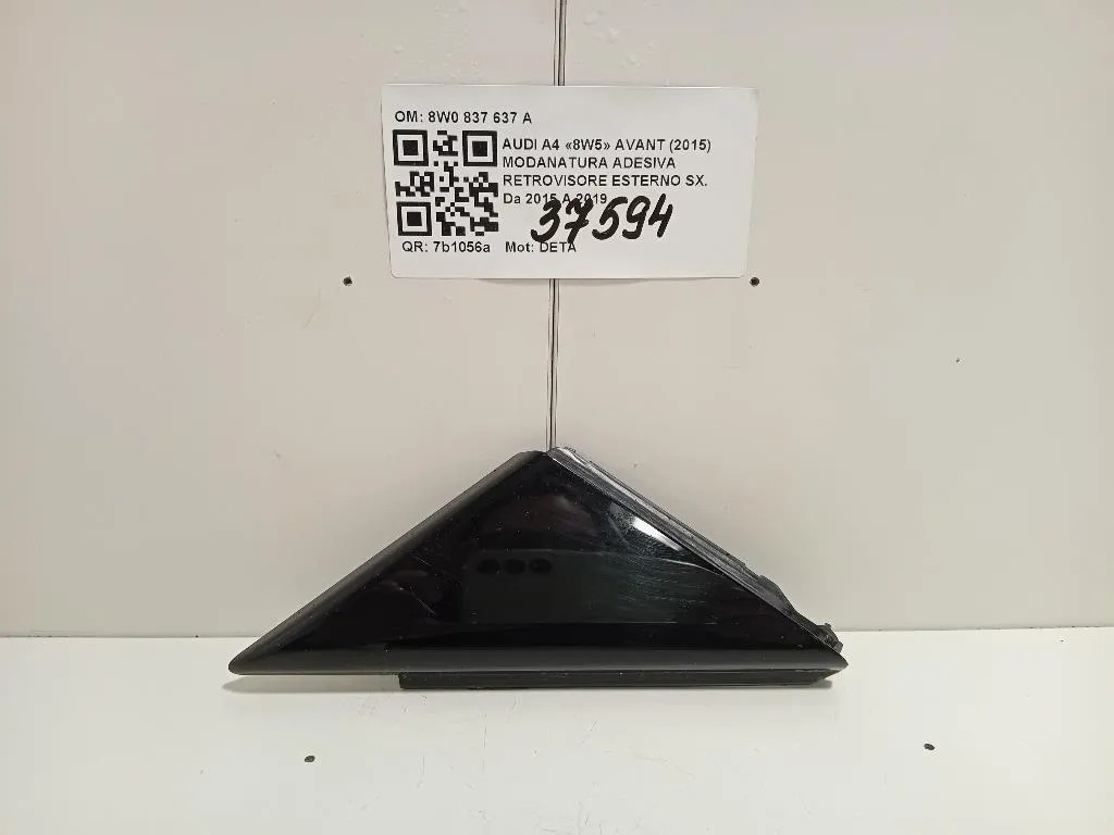 Modanatura Adesiva Retrovisore Esterno SX 8W0 837 637 A Audi A4 8W5 Avant 2015