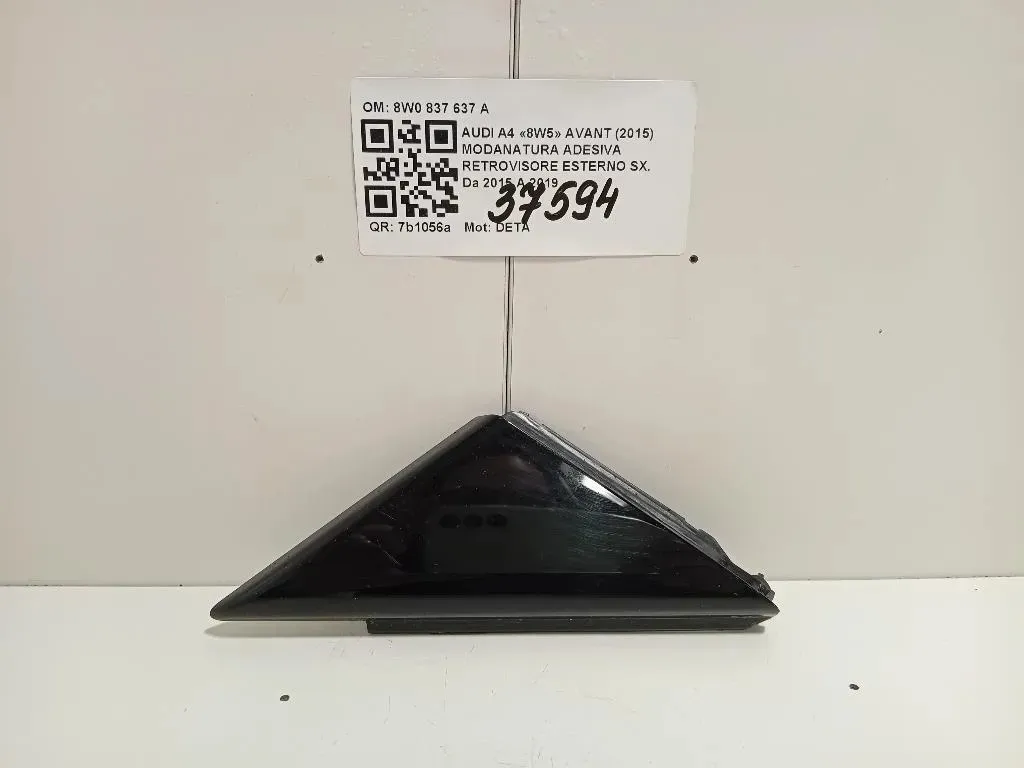 Modanatura Adesiva Retrovisore Esterno SX 8W0 837 637 A Audi A4 8W5 Avant 2015