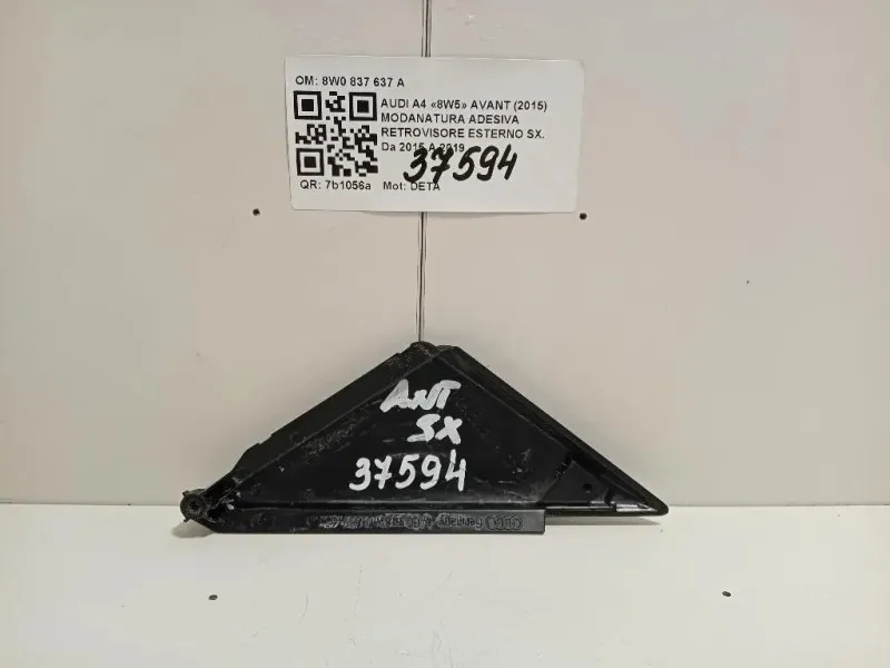 Modanatura Adesiva Retrovisore Esterno SX 8W0 837 637 A Audi A4 8W5 Avant 2015