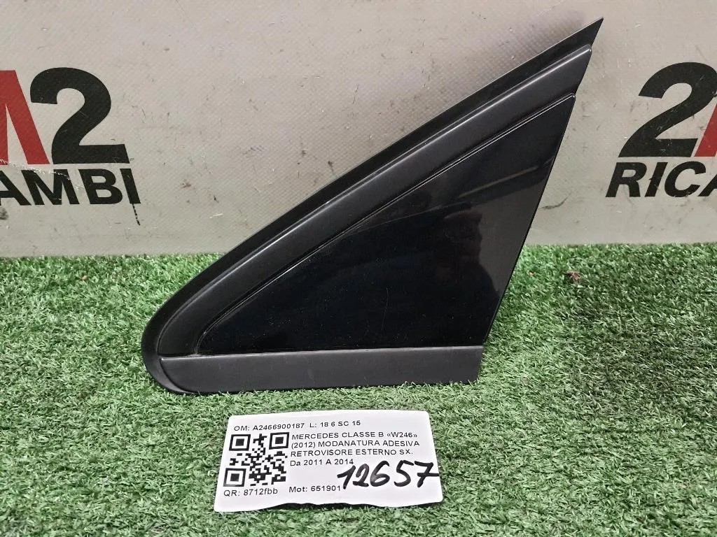 Modanatura Adesiva Retrovisore Esterno SX A2466900187 Mercedes Classe B W246 2012