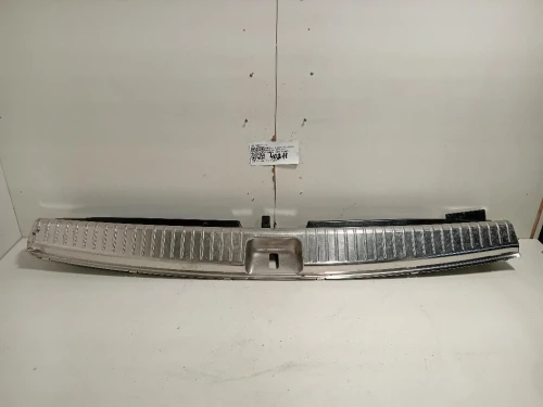 Rivestimento Lamiera POST A2056900605 Mercedes Classe C W205 2014