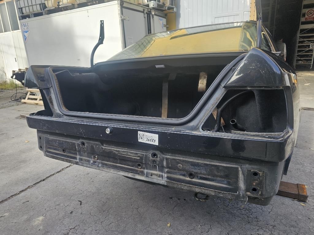 Rivestimento Lamiera POST A1246304321 Mercedes Classe E W124 1985